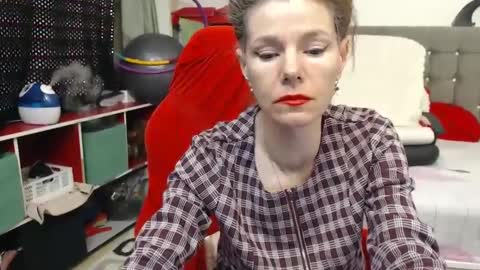 Snapshot of kellynumber chatting on February 20, 2:40 am kelly online show from February 20, 2:40 am