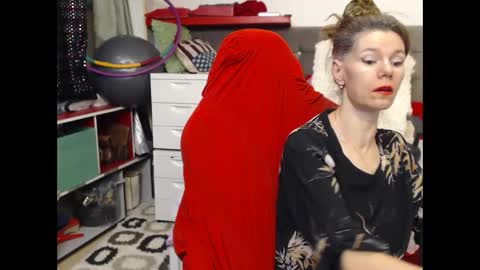 Snapshot of kellynumber chatting on February 22, 12:27 am kelly online show from February 22, 12:27 am