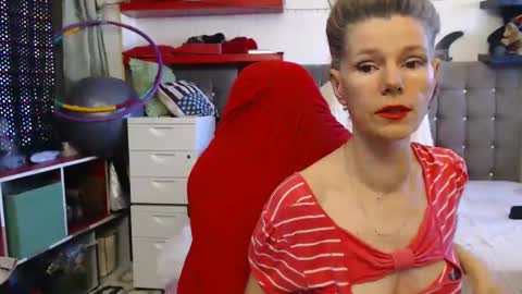 Snapshot of kellynumber chatting on February 23, 10:17 am kelly online show from February 23, 10:17 am