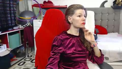 Snapshot of kellynumber chatting on February 26, 9:10 am kelly online show from February 26, 9:10 am