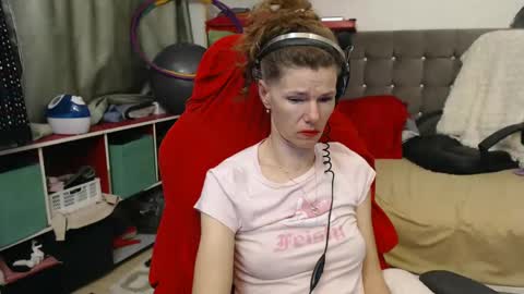 Snapshot of kellynumber chatting on March 7, 1:53 am kelly online show from March 7, 1:53 am