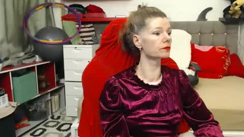 Snapshot of kellynumber chatting on March 10, 12:07 am kelly online show from March 10, 12:07 am