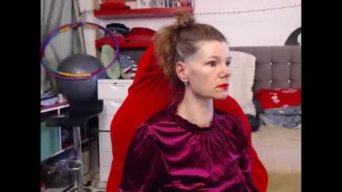 Snapshot of kellynumber chatting on March 10, 8:15 am kelly online show from March 10, 8:15 am