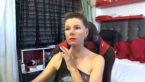 Snapshot of kellynumber chatting on September 18, 9:00 am kelly online show from September 18, 9:00 am