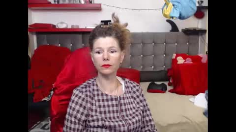 Snapshot of kellynumber chatting on October 3, 1:57 am kelly online show from October 3, 1:57 am