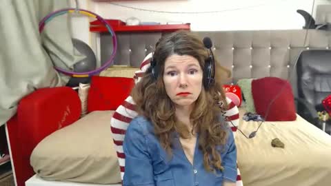 Snapshot of kellynumber chatting on November 12, 1:28 am kelly online show from November 12, 1:28 am