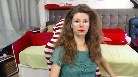 Snapshot of kellynumber chatting on November 20, 9:42 am kelly online show from November 20, 9:42 am