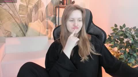 Snapshot of kellypoter chatting on December 20, 9:16 am kelly online show from December 20, 9:16 am