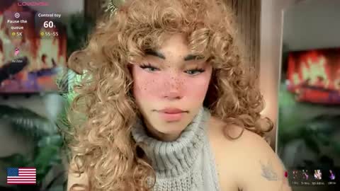 Kelly Smith online show from March 1, 9:22 am