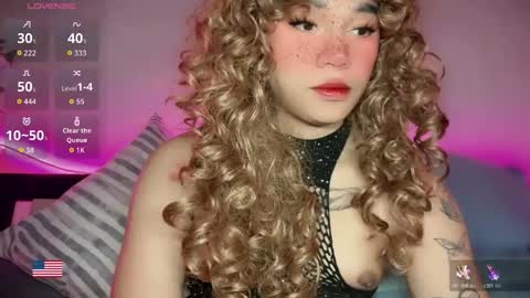 Kelly Smith online show from March 17, 9:23 am