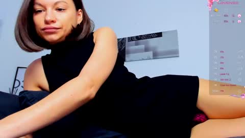 kellysmits online show from May 4, 8:32 am