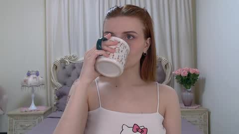 Kelly Stoneys online show from March 17, 5:11 am