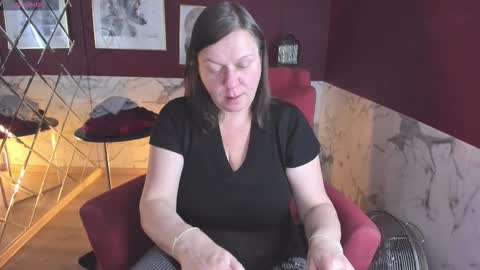 Kelly online show from October 30, 5:31 am