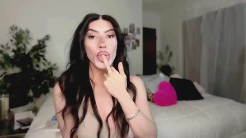 Snapshot of kelsdontstop chatting on February 8, 10:07 am Kelsi online show from February 8, 10:07 am