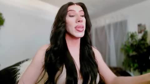 Snapshot of kelsdontstop chatting on March 8, 9:29 pm Kelsi online show from March 8, 9:29 pm