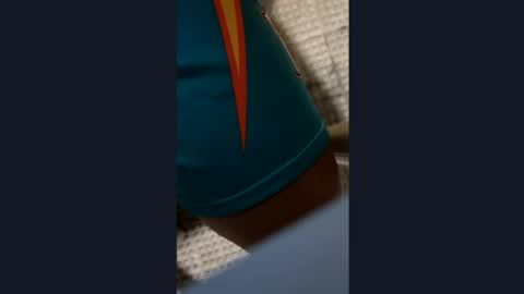 Mia online show from April 6, 11:22 am