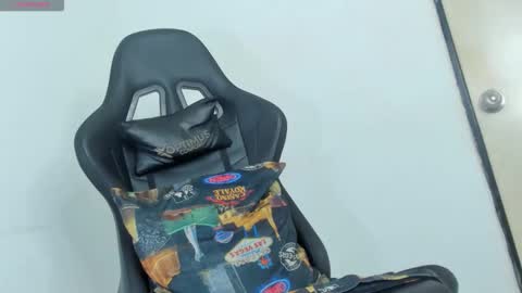 kelsi_steele online show from May 7, 1:22 am