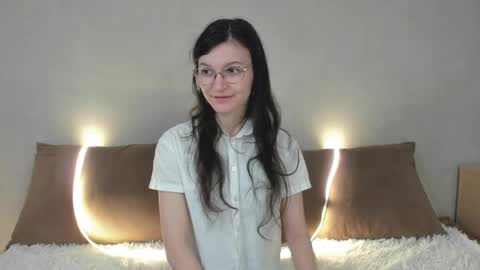 Kelsirabenold online show from April 5, 4:31 am
