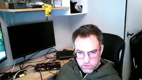 Snapshot of kelvin06133 chatting on January 19, 10:17 pm kelvin06133 online show from January 19, 10:17 pm