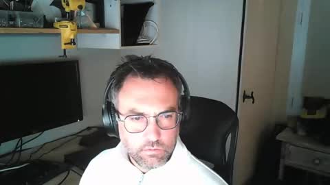 Snapshot of kelvin06133 chatting on March 7, 9:27 pm kelvin06133 online show from March 7, 9:27 pm