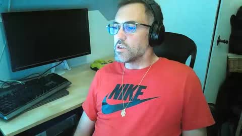 kelvin06133 online show from May 21, 10:39 pm