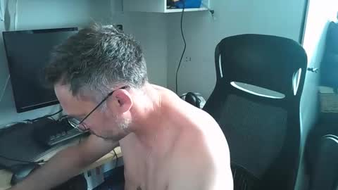 kelvin06133 online show from May 30, 7:16 am