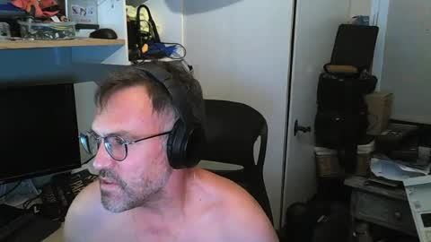 kelvin06133 online show from July 18, 11:41 pm