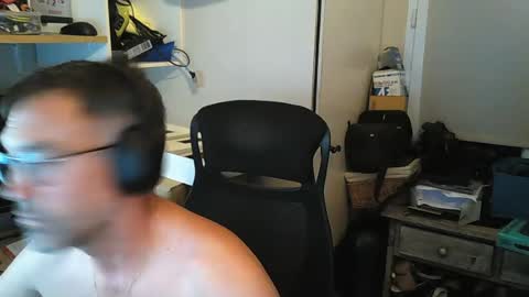 kelvin06133 online show from July 23, 8:40 pm