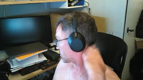 kelvin06133 online show from July 27, 9:55 pm