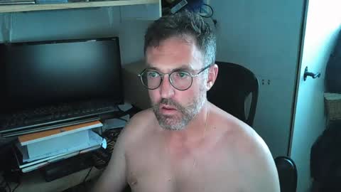 kelvin06133 online show from August 3, 3:05 pm