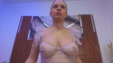 kemdall lopez online show from June 23, 7:12 pm