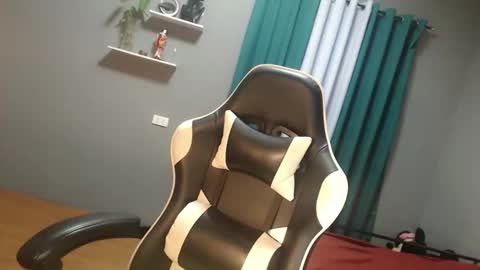 kimmy online show from February 27, 12:10 am