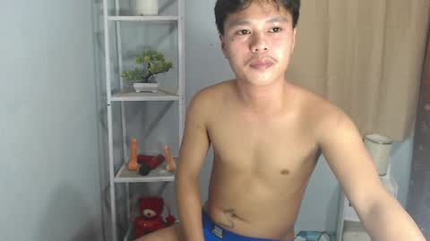 Snapshot of ken8804 chatting on April 8, 1:00 pm ken8804 online show from April 8, 1:00 pm