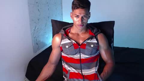ken__owensx online show from May 26, 5:20 pm