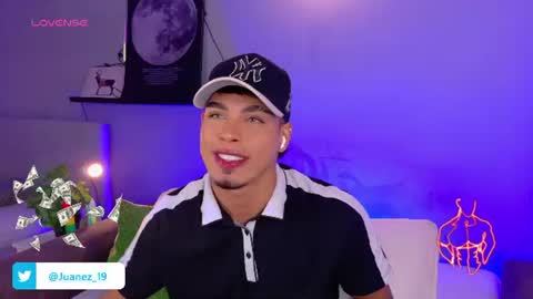 Snapshot of ken_boy_ chatting on July 22, 9:56 am online show from July 22, 9:56 am