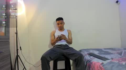 Snapshot of kenan_2601 chatting on October 28, 7:05 pm kenan 2601 online show from October 28, 7:05 pm