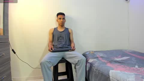 Snapshot of kenan_2601 chatting on October 29, 8:10 pm kenan 2601 online show from October 29, 8:10 pm