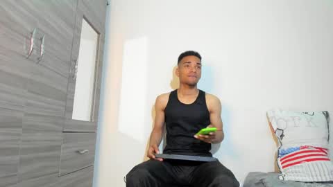 Snapshot of kenan_2601 chatting on November 19, 3:39 am kenan 2601 online show from November 19, 3:39 am