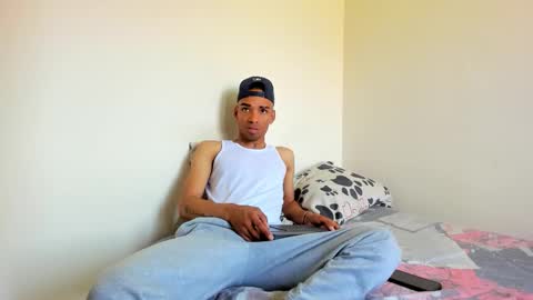 Snapshot of kenan_2601 chatting on March 15, 7:20 pm kenan 2601 online show from March 15, 7:20 pm