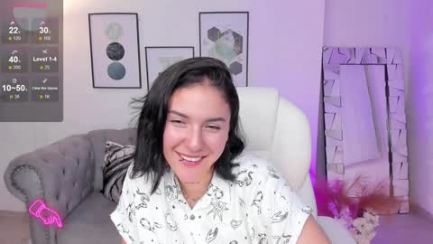 Kendall Jenner online show from January 11, 4:38 am