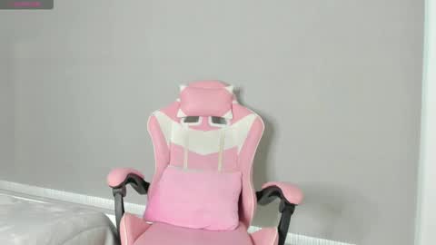 Snapshot of kendal_hot1 chatting on November 24, 6:07 pm Aleja3 online show from November 24, 6:07 pm