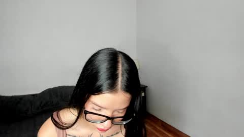 Snapshot of kendalgrey01 chatting on March 26, 2:55 pm Kendal online show from March 26, 2:55 pm