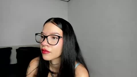 Snapshot of kendalgrey01 chatting on April 22, 2:51 pm Kendal online show from April 22, 2:51 pm