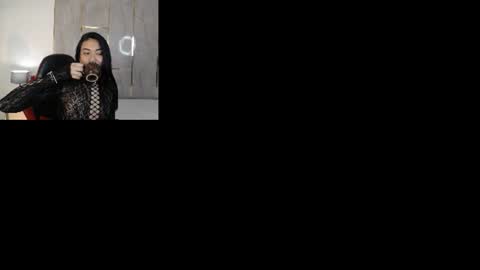Snapshot of kendaljacobs chatting on June 29, 1:00 pm kendall online show from June 29, 1:00 pm