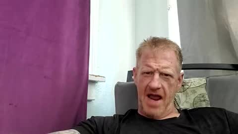 Snapshot of kendall21978 chatting on May 23, 9:52 pm kendall21978 online show from May 23, 9:52 pm
