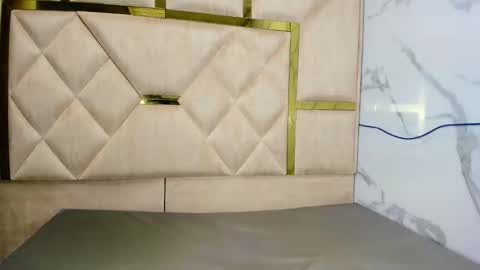 kendall69__ online show from October 22, 12:49 pm