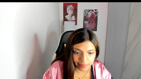 Snapshot of kendall_martinez03 chatting on November 10, 1:43 pm kendall martinez online show from November 10, 1:43 pm