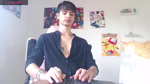 Snapshot of kendall_ros chatting on February 7, 3:41 pm kendall ross online show from February 7, 3:41 pm