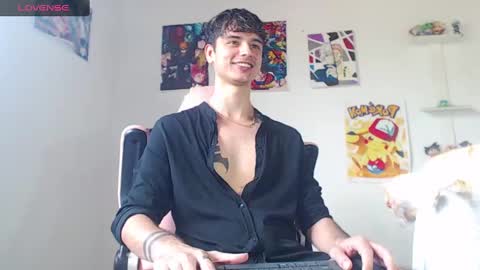 Snapshot of kendall_ros chatting on February 7, 6:45 pm kendall ross online show from February 7, 6:45 pm