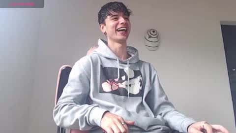 Snapshot of kendall_ros chatting on October 27, 3:16 pm kendall ross online show from October 27, 3:16 pm